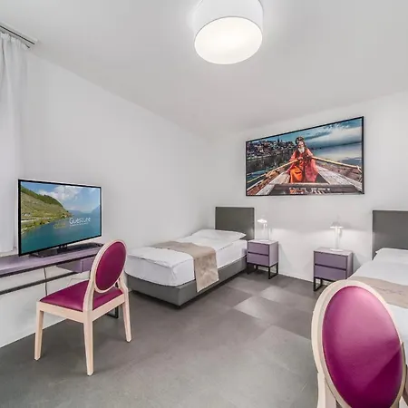 Modern Boutique Room In The City Center بيت ريفي *