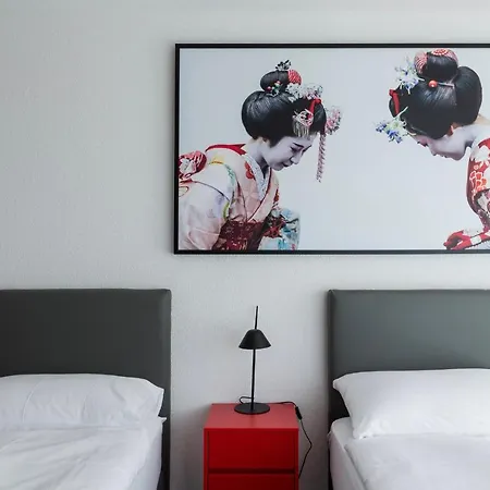 Modern Boutique Room In The City Center * مونترو